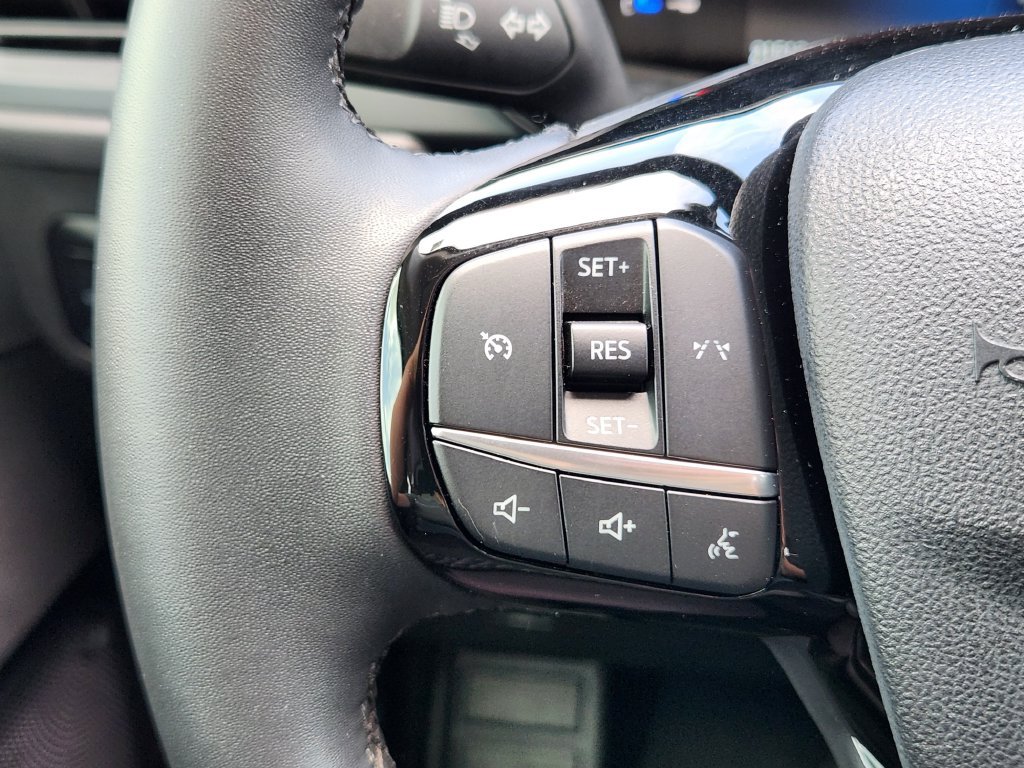 Used 2023 Ford Escape Active w/ Cold Weather Package FWD image 30