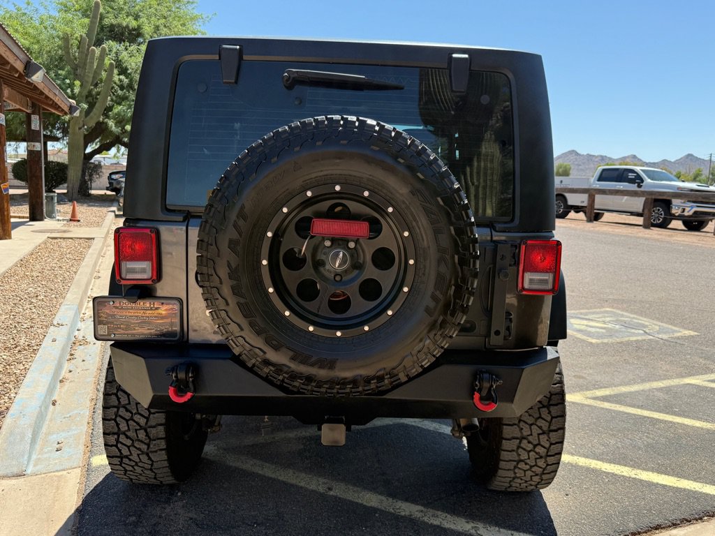 Used 2016 Jeep Wrangler Sport w/ Connectivity Group AWD/4WD image 11