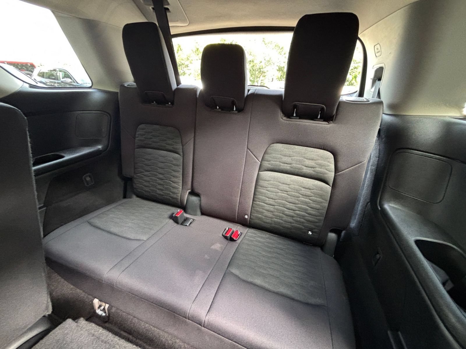 Used 2025 Nissan Pathfinder SV AWD/4WD image 30