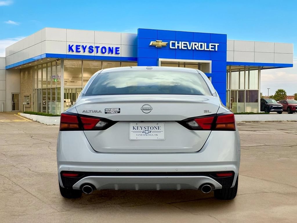 Used 2023 Nissan Altima 2.5 SL FWD image 6