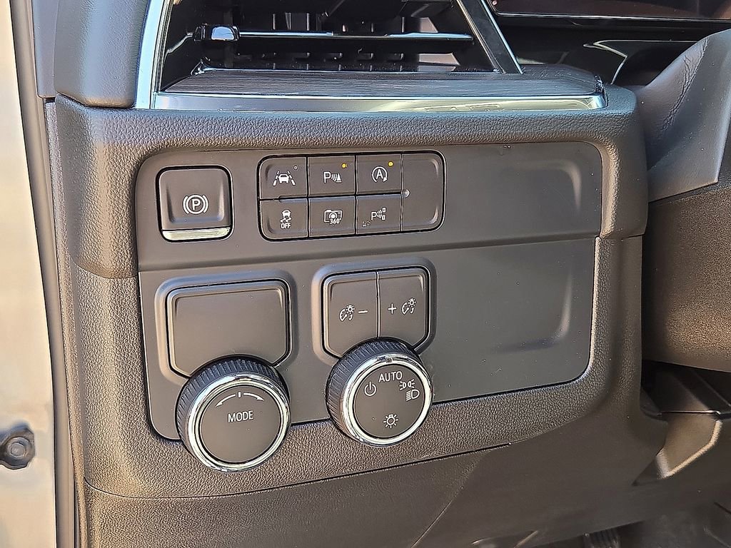 Used 2026 Chevrolet Tahoe LT image 27