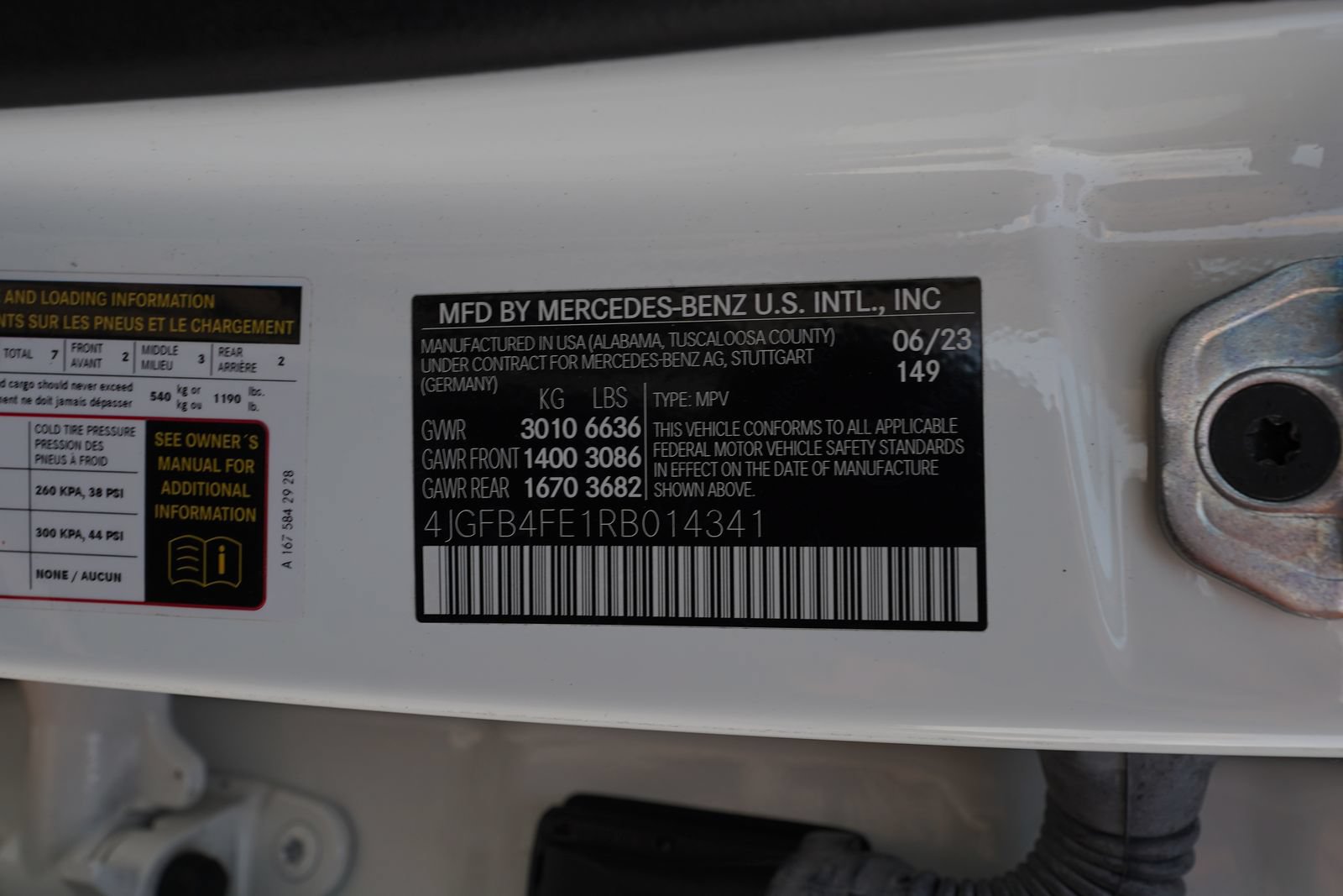 Used 2024 Mercedes-Benz GLE 350 4MATIC image 31