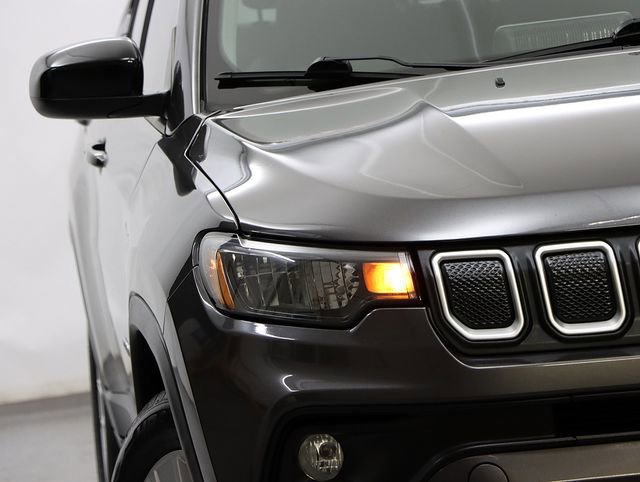 Used 2022 Jeep Compass Latitude w/ Convenience Group image 4