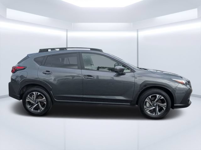 Used 2025 Subaru Crosstrek 2.5i Premium AWD/4WD image 2