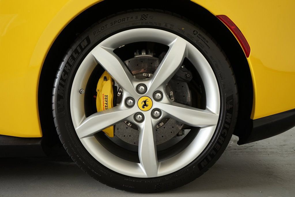 Used 2023 Ferrari Portofino M RWD image 30
