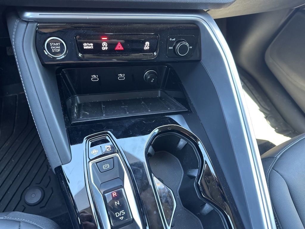 Used 2025 Audi Q5 Premium Plus w/ Premium Plus AWD/4WD image 12