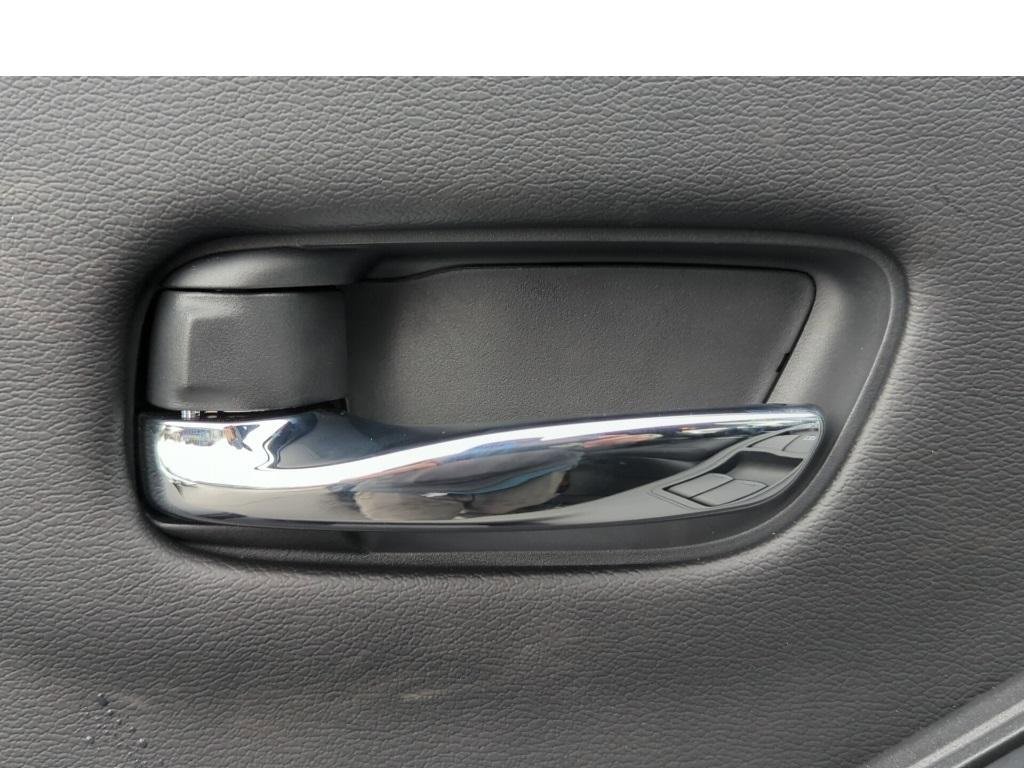 New 2025 Nissan Frontier SV w/ SV Convenience Package image 11