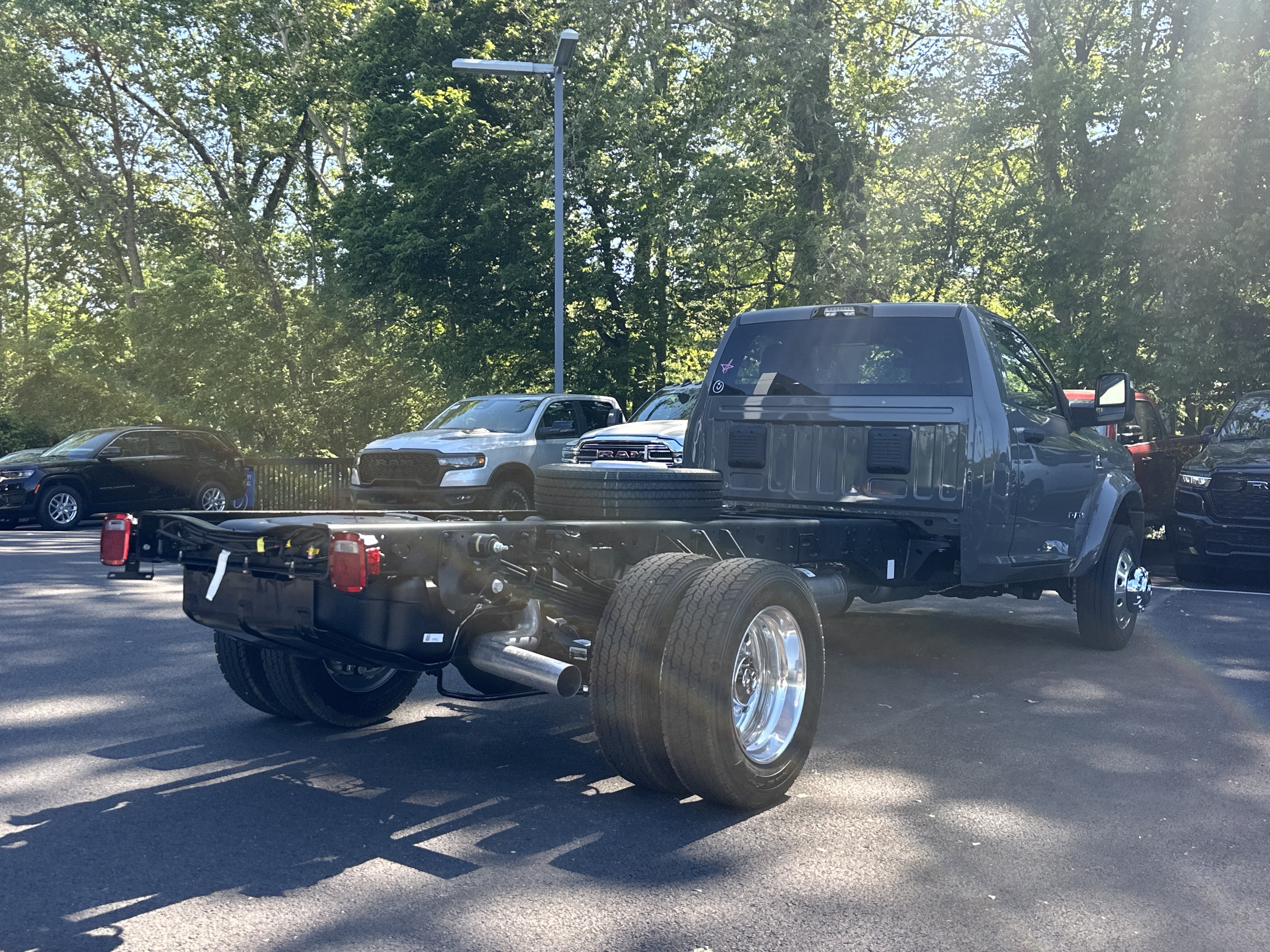 New 2026 RAM 5500 4x4 Regular Cab image 15