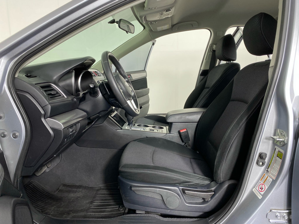 Used 2017 Subaru Outback 2.5i AWD/4WD image 19