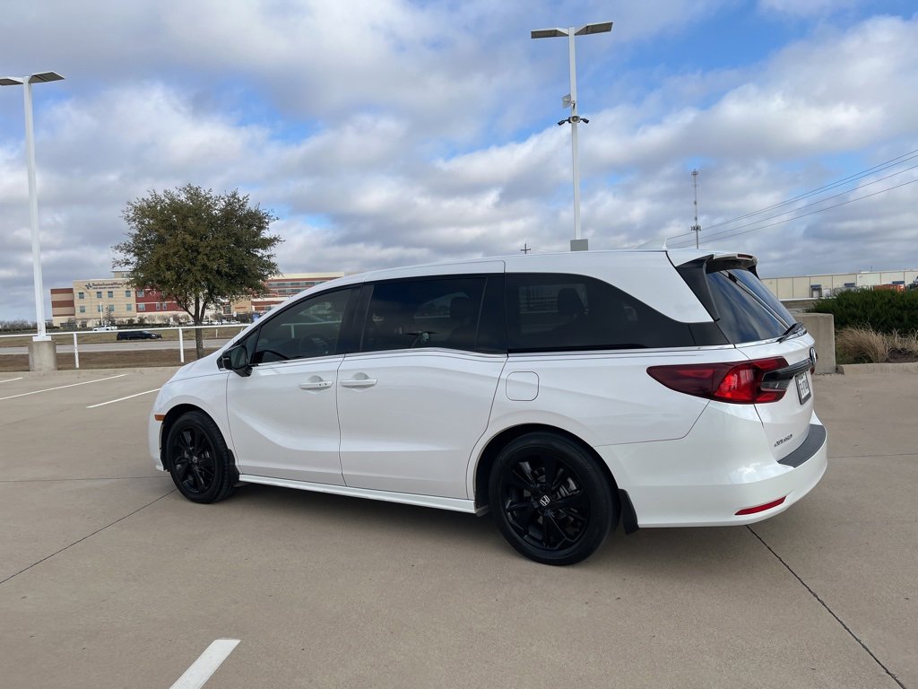 Used 2023 Honda Odyssey Sport image 4