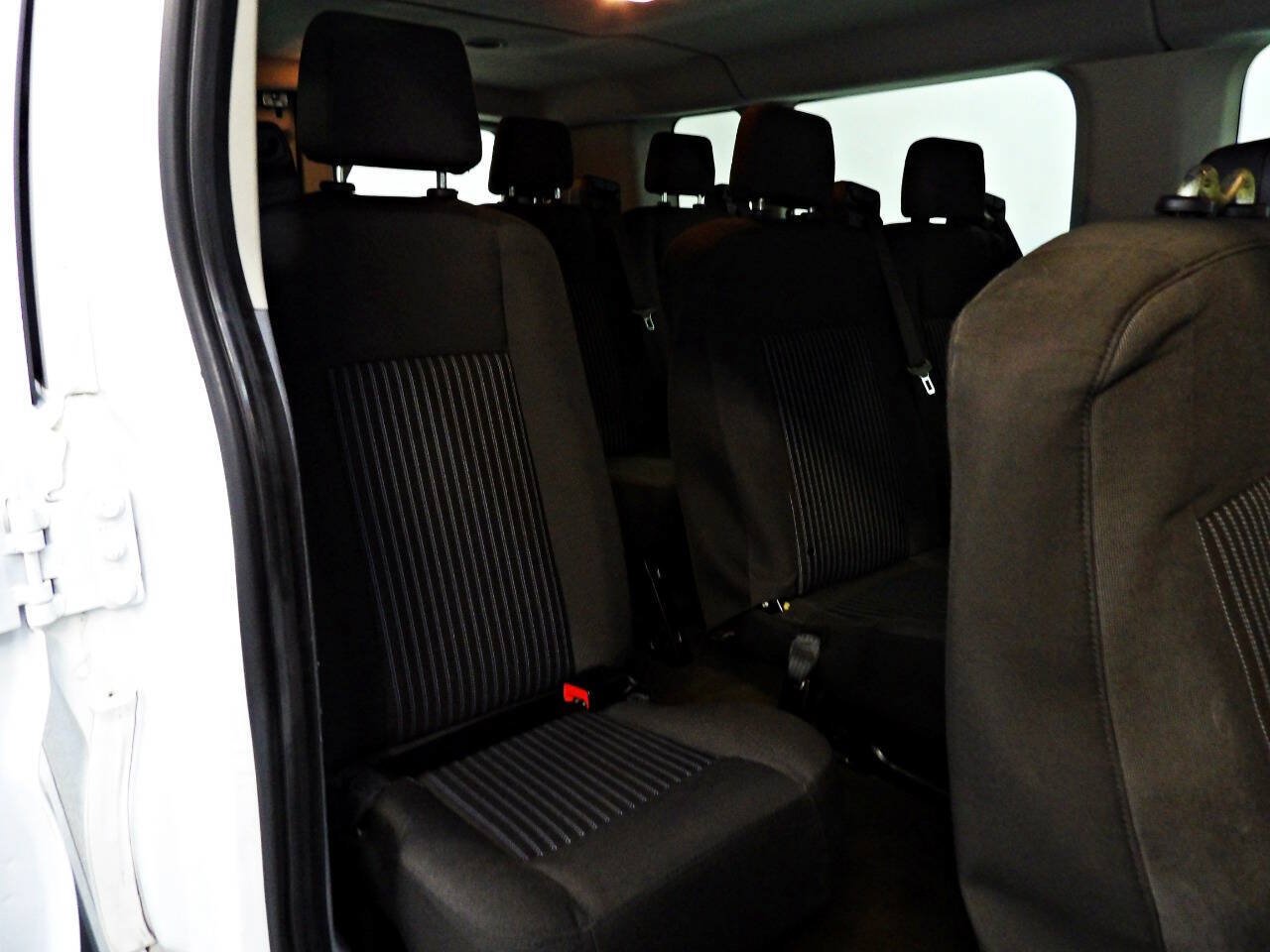Used 2018 Ford Transit 350 XL RWD image 11