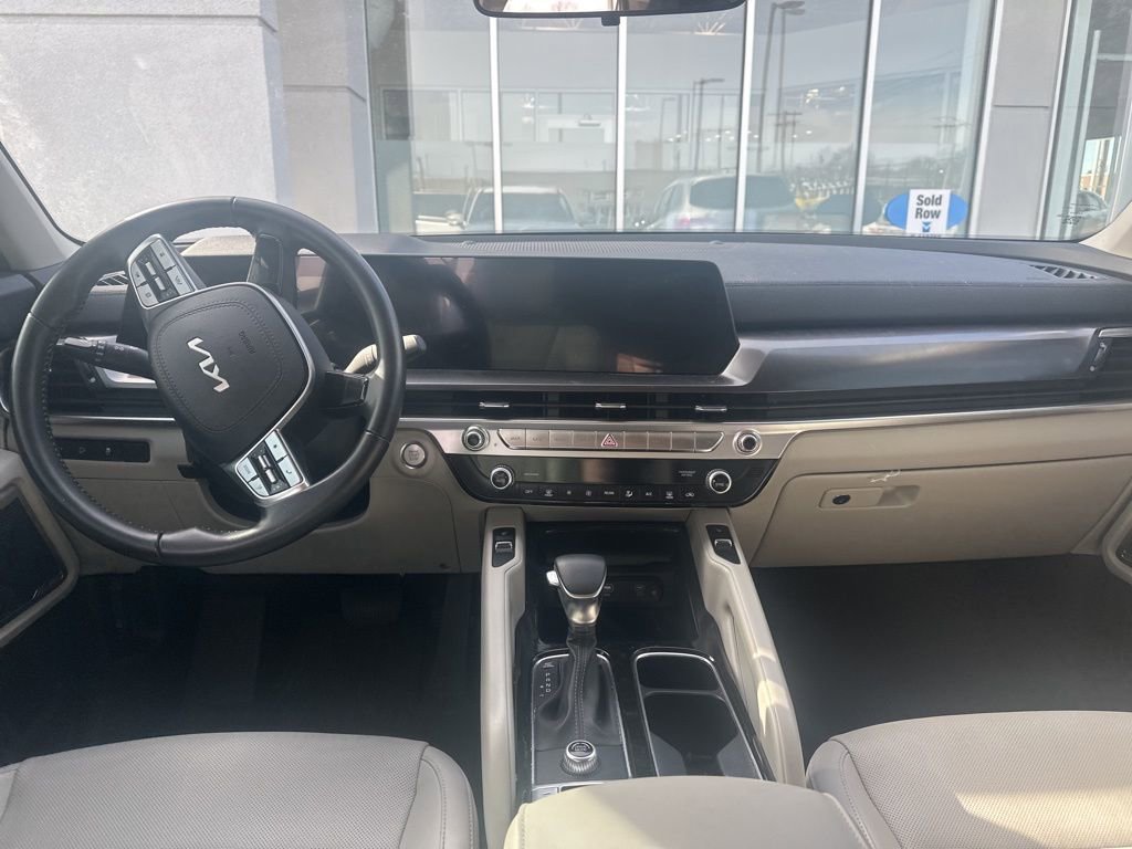 Used 2023 Kia Telluride S image 10