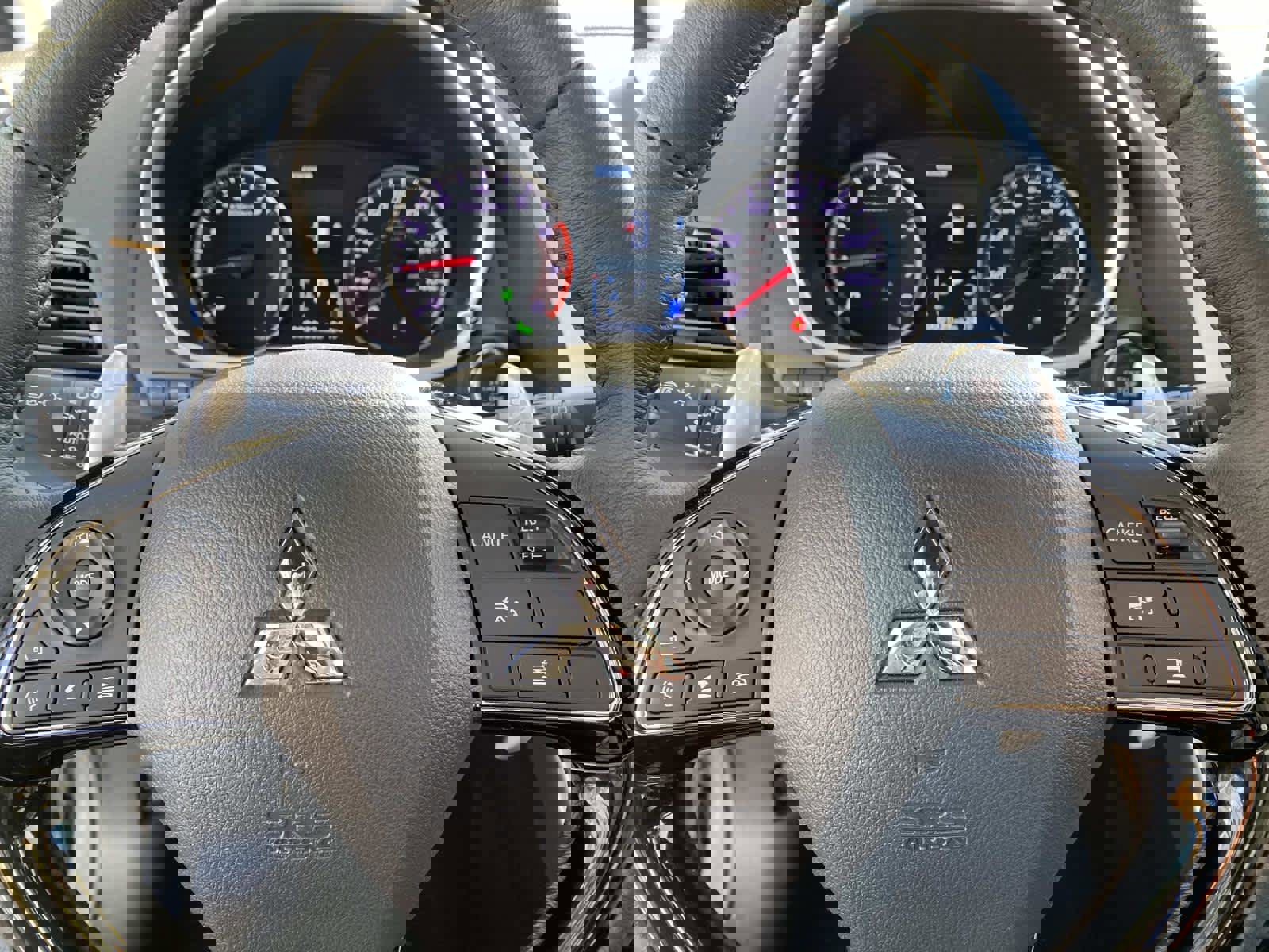 Used 2024 Mitsubishi Eclipse Cross SEL image 15