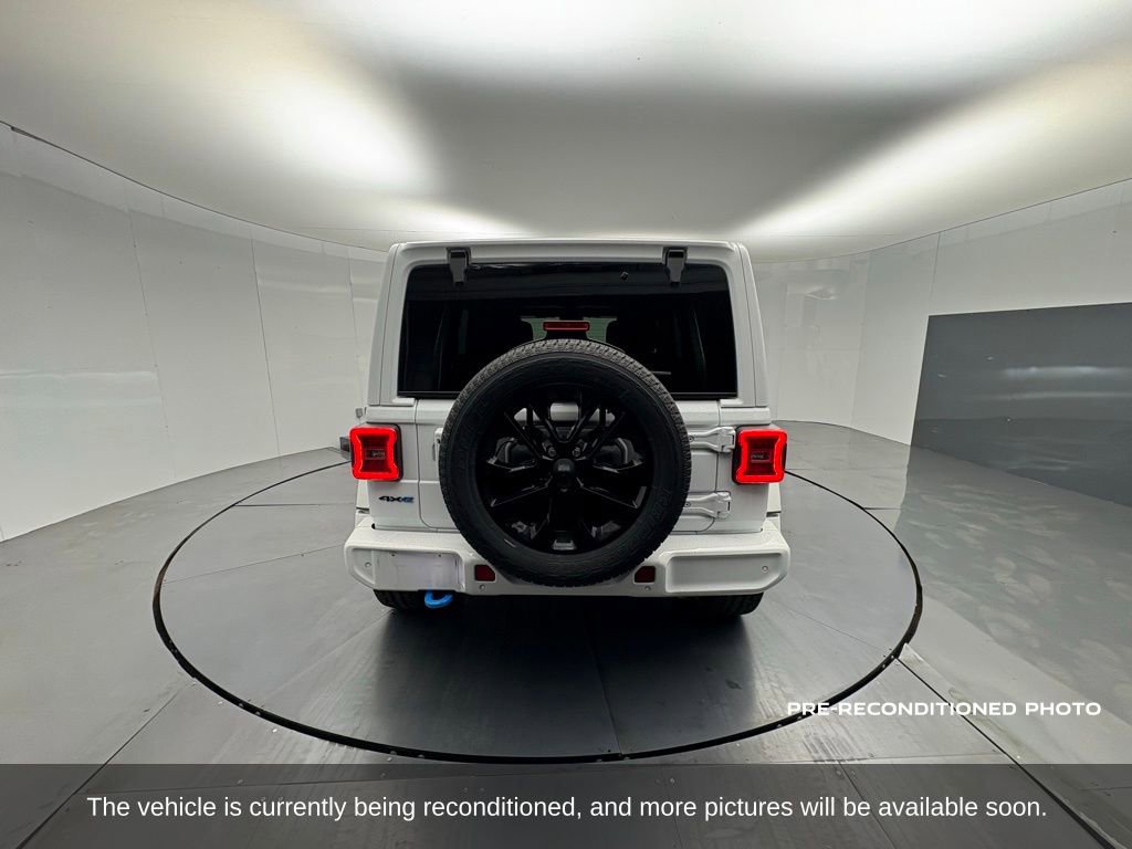 Used 2021 Jeep Wrangler Unlimited Sahara image 4