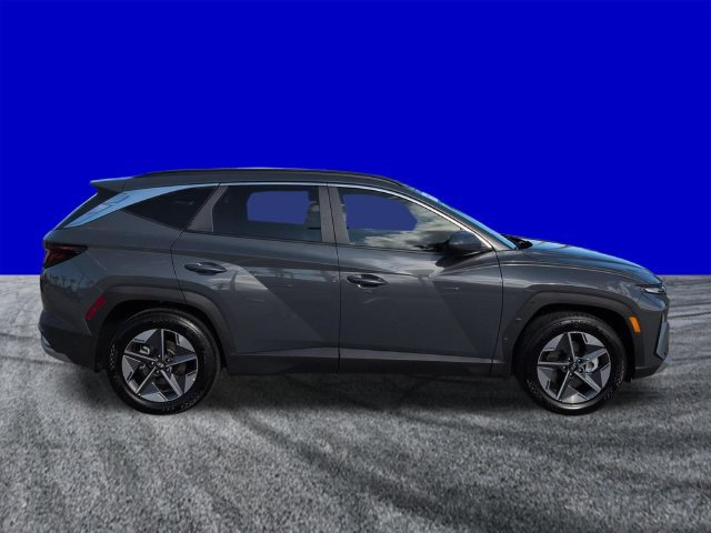 Used 2026 Hyundai Tucson SEL FWD image 3