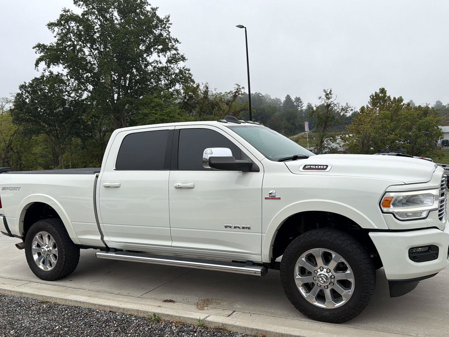 Used 2019 RAM 2500 Laramie AWD/4WD image 2