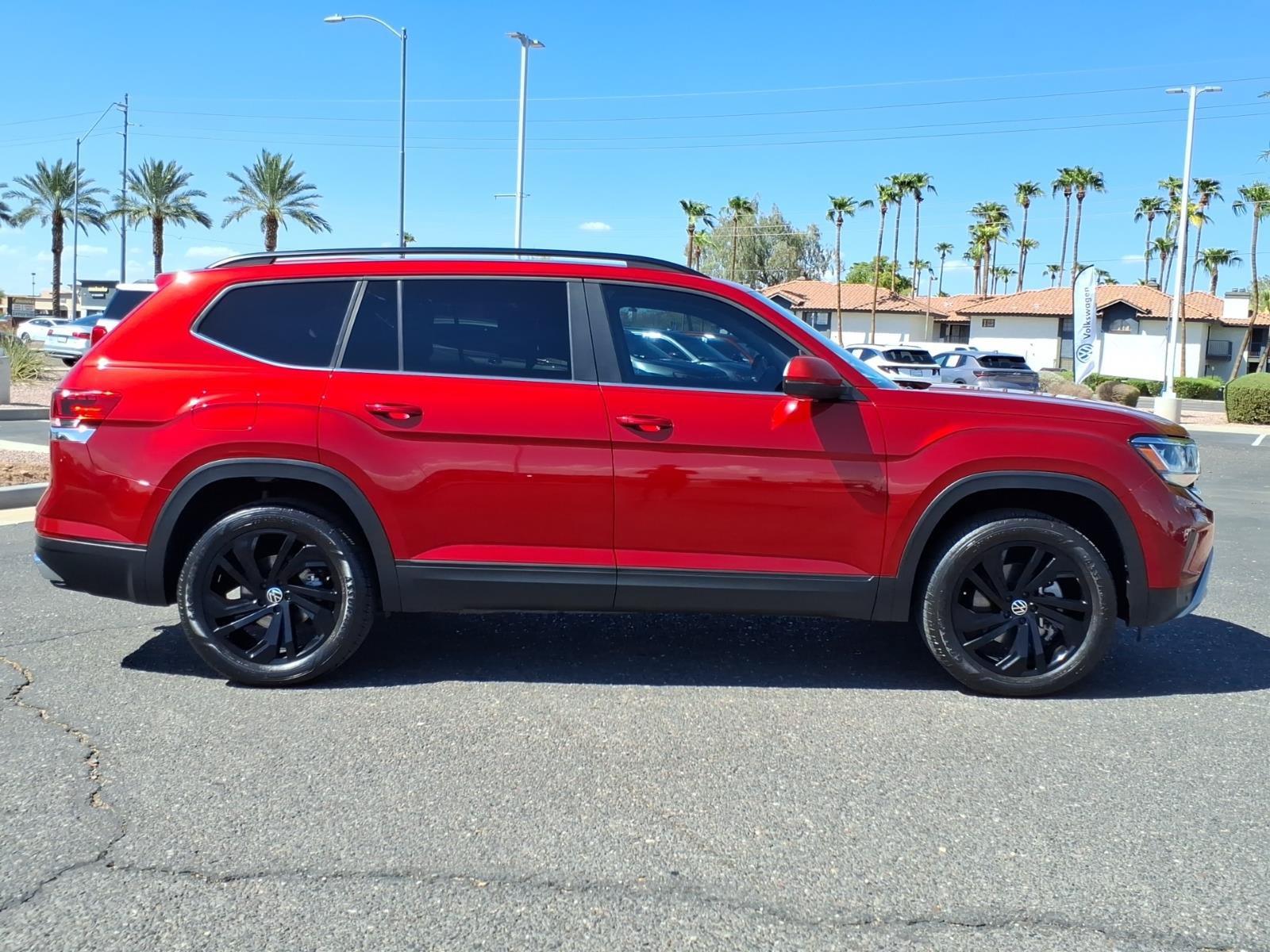 Certified 2022 Volkswagen Atlas SE w/ Panoramic Sunroof Package FWD image 8