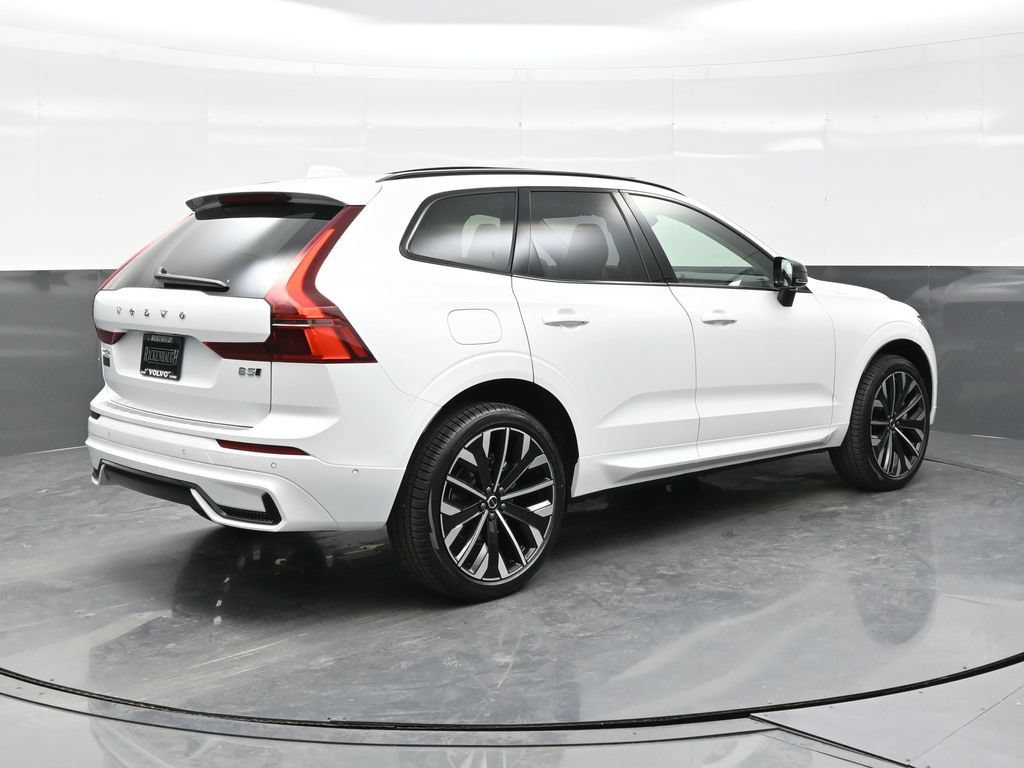 New 2026 Volvo XC60 B5 Ultra w/ Climate Package AWD/4WD image 7