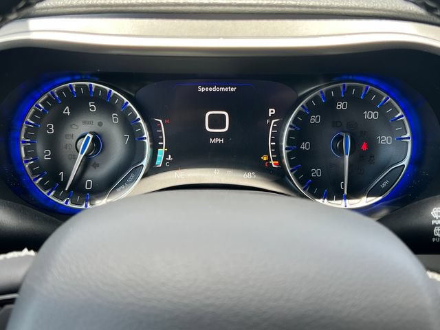 New 2027 Chrysler Pacifica Limited FWD image 19