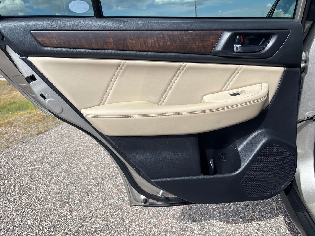 Used 2019 Subaru Outback 2.5i Limited image 12