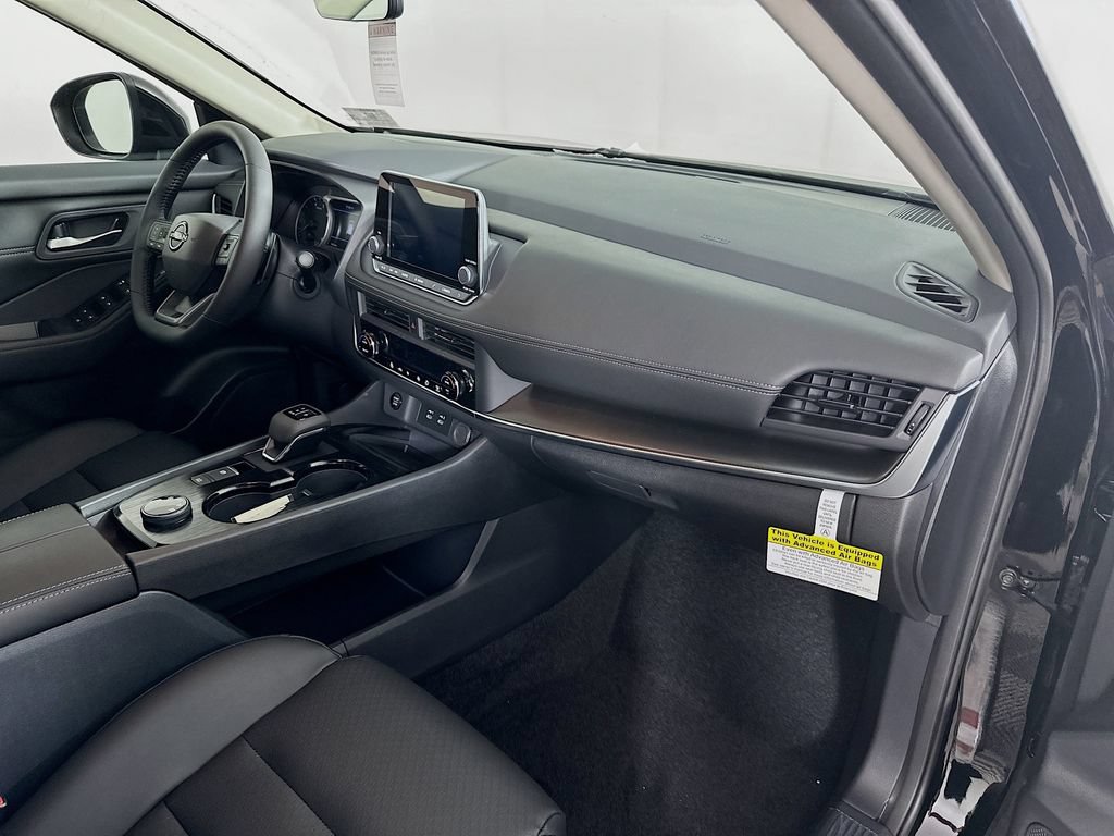 New 2026 Nissan Rogue Dark Armor AWD/4WD image 37