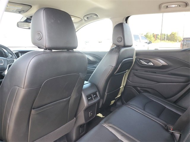 Used 2024 GMC Terrain SLT image 11