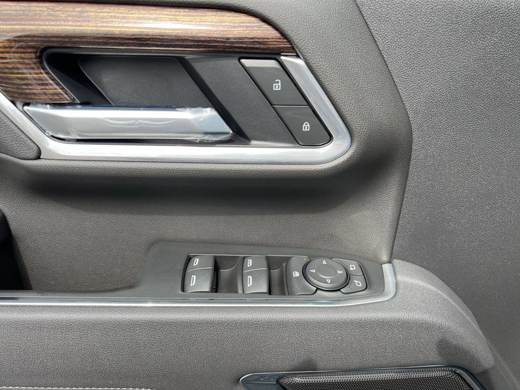 New 2025 GMC Sierra 2500 SLE w/ Max Trailering Package image 18