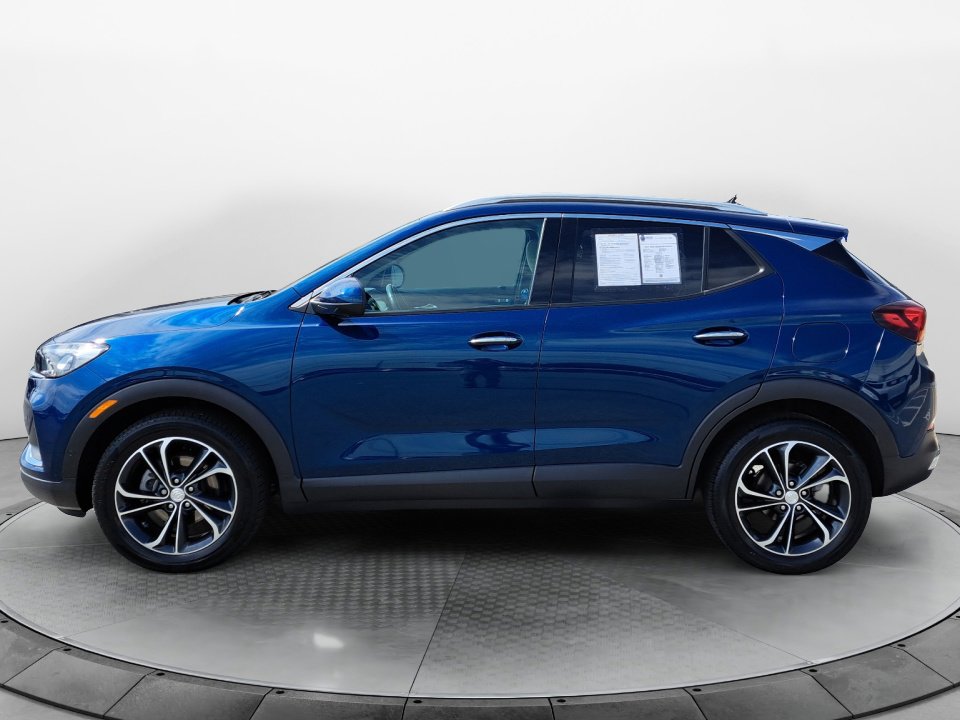Used 2021 Buick Encore GX Essence w/ Advanced Technology Package FWD image 4