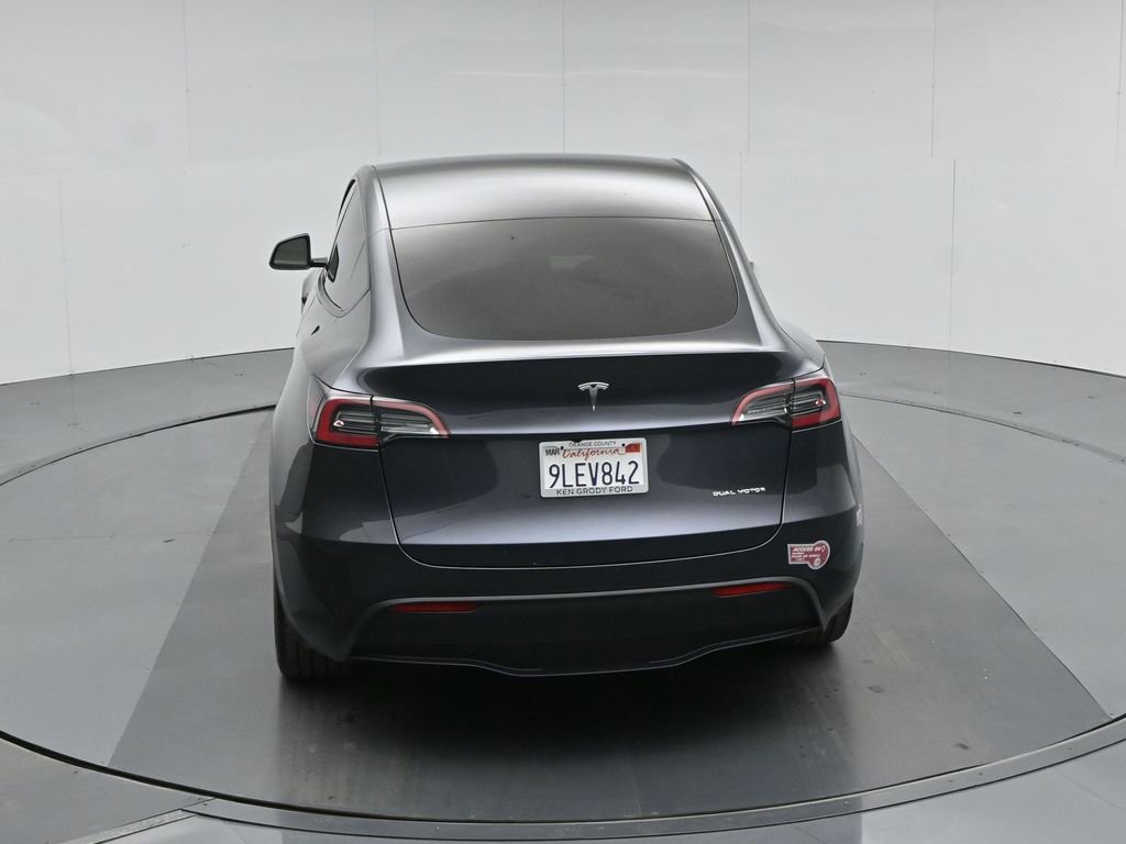 Used 2024 Tesla Model Y Long Range image 38