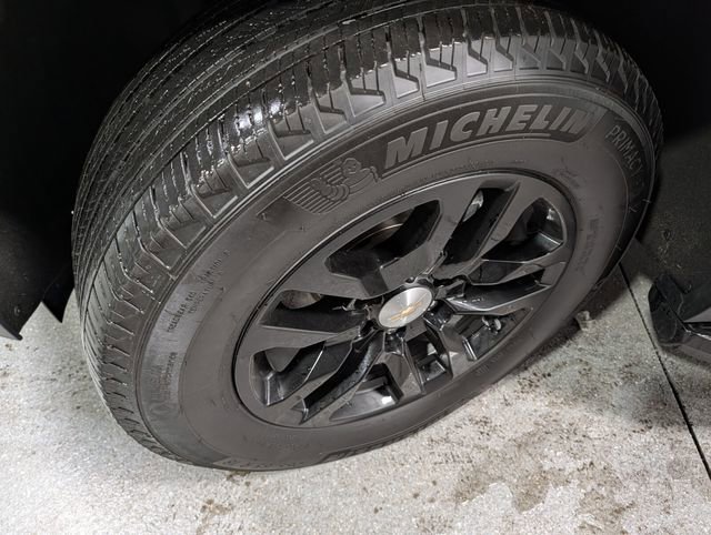 Certified 2023 Chevrolet Suburban LT AWD/4WD image 8