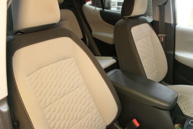 Used 2021 Chevrolet Equinox LS w/ LS Convenience Package image 11