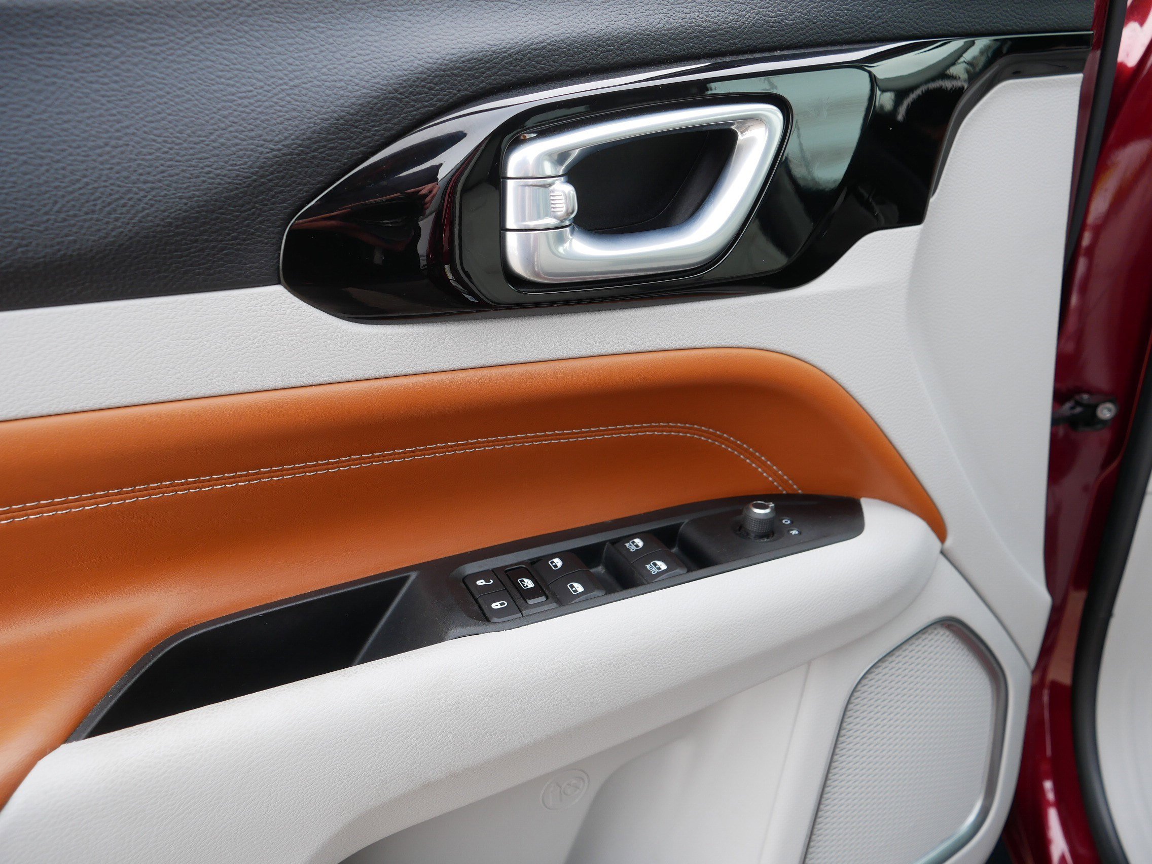 Used 2022 Jeep Compass Limited image 19