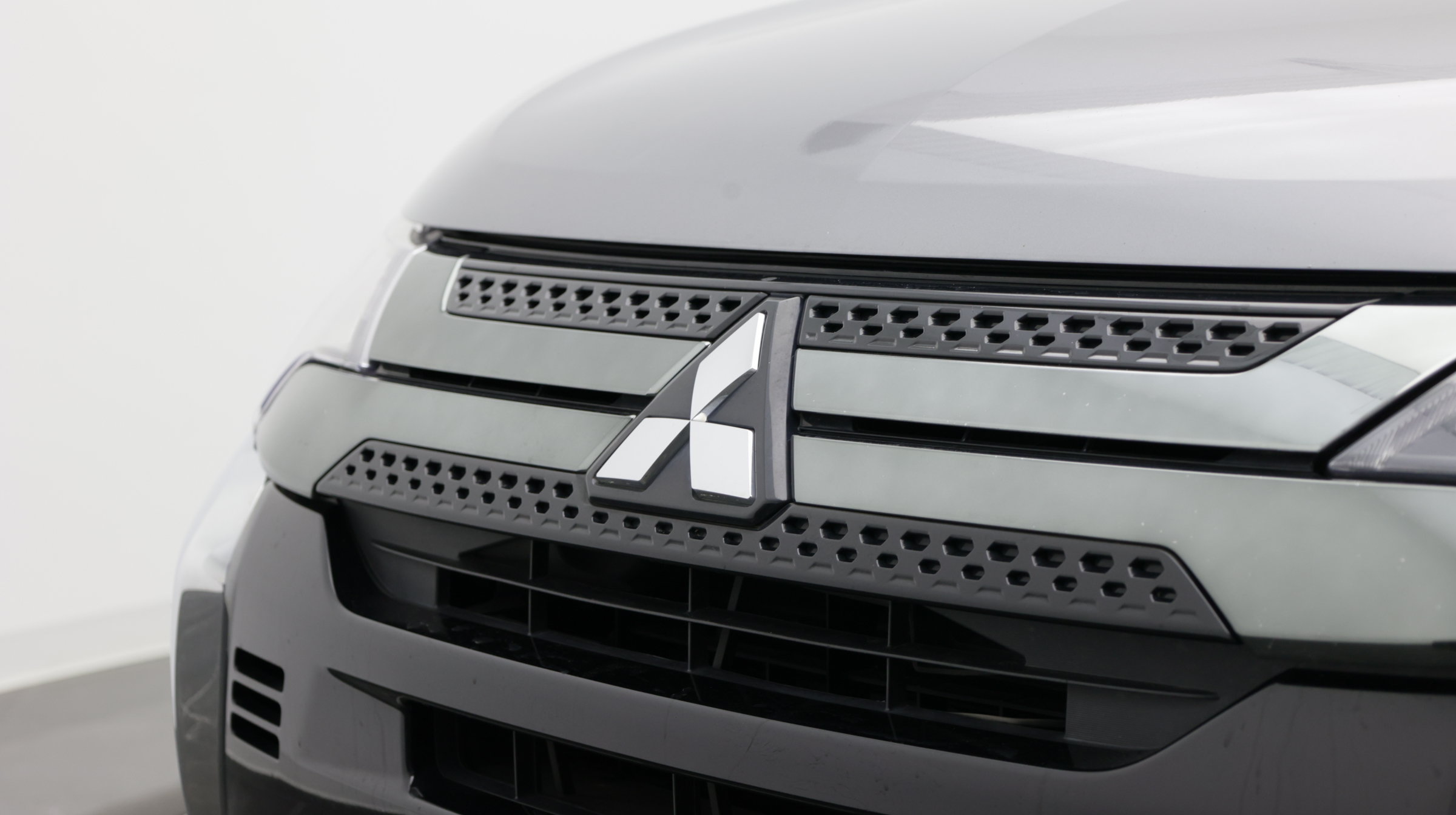 Used 2022 Mitsubishi Outlander LE AWD/4WD image 12