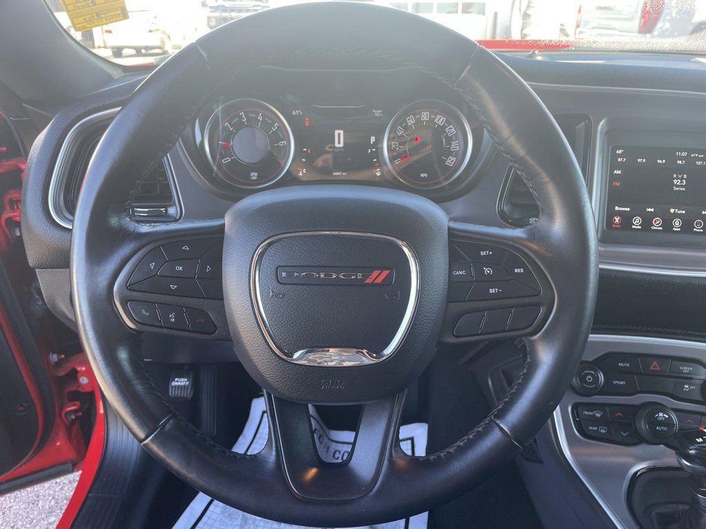 Used 2022 Dodge Challenger SXT image 12