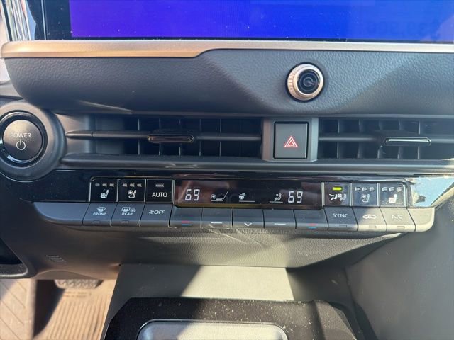 Used 2026 Toyota Crown AWD/4WD image 23