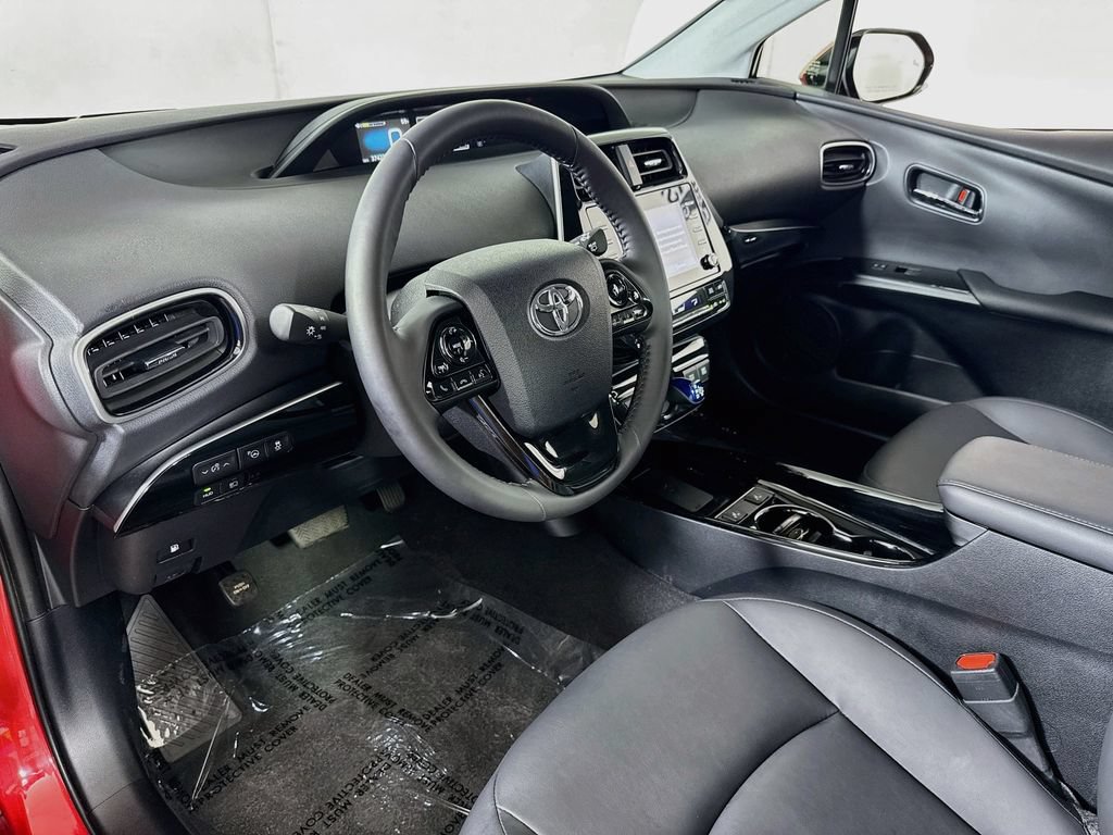 Used 2020 Toyota Prius XLE w/ Advanced Technology Package FWD image 9
