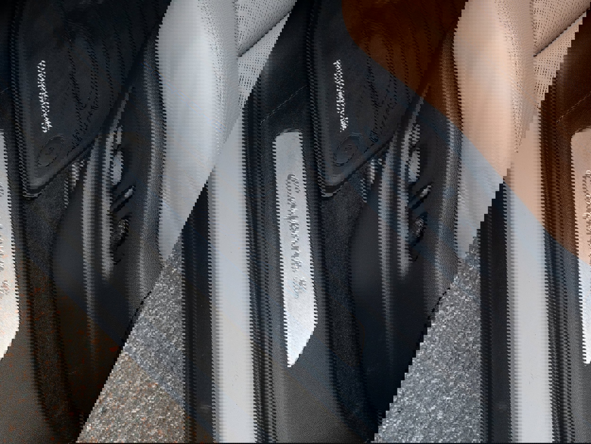 Certified 2024 Porsche Cayenne S w/ Premium Package Plus (PP1) image 28