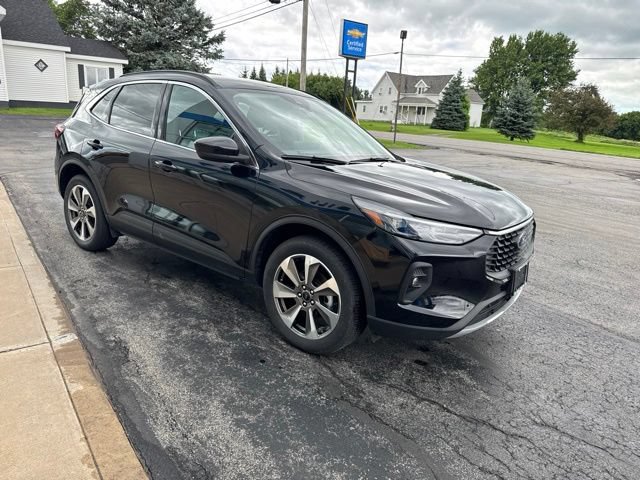 Used 2025 Ford Escape Platinum AWD/4WD image 5