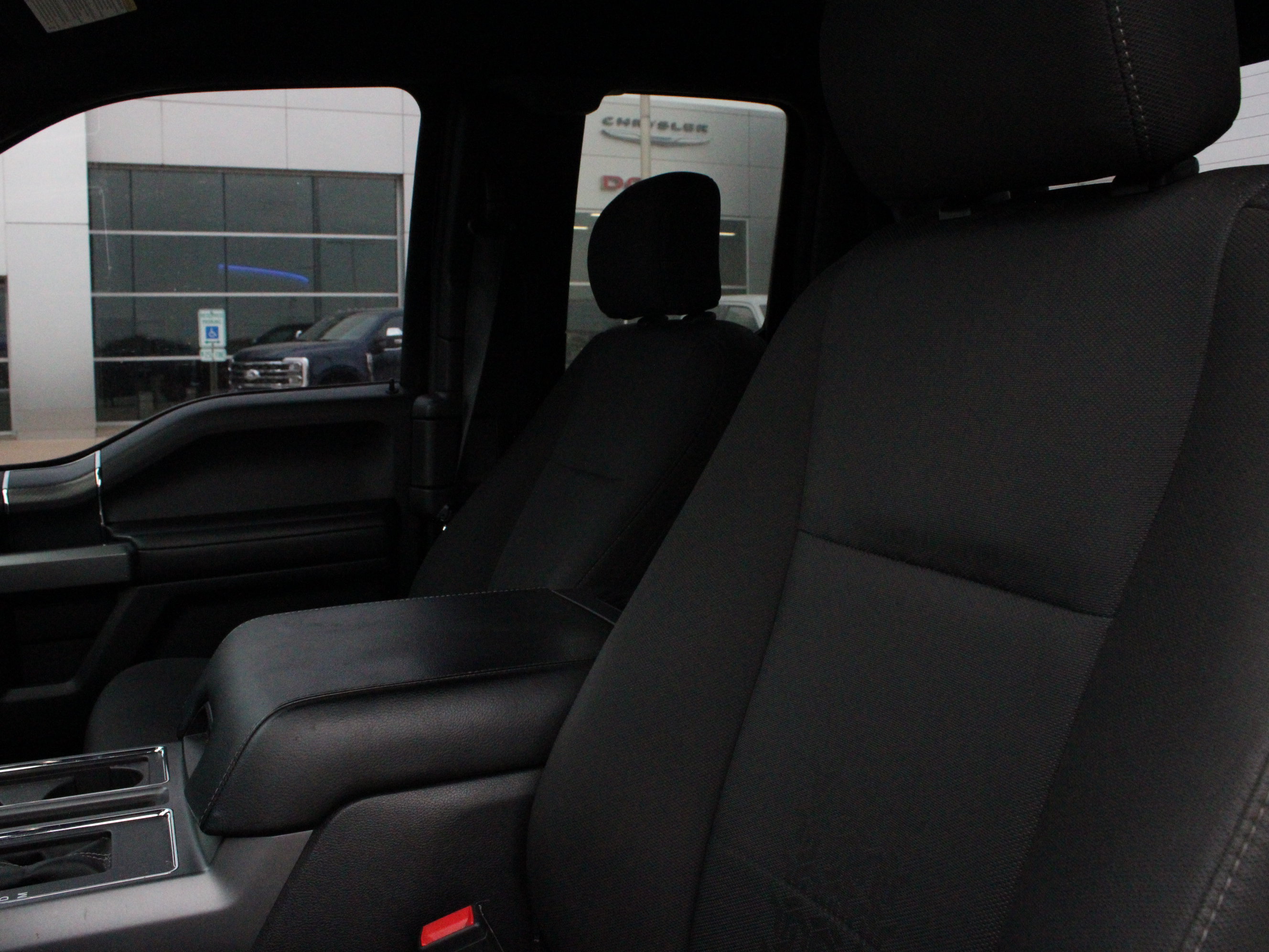 Used 2018 Ford F150 XLT w/ Equipment Group 302A Luxury AWD/4WD image 14