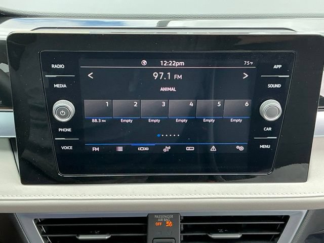 New 2026 Volkswagen Taos SE FWD image 21
