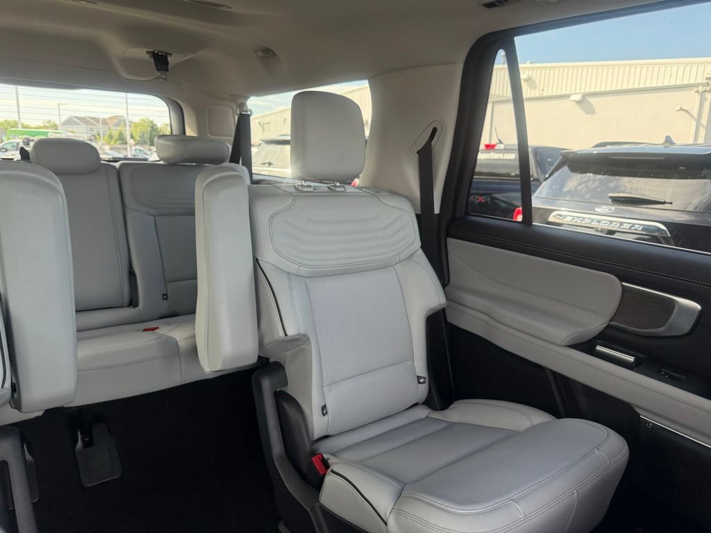 New 2026 Ford Expedition Max Platinum w/ Platinum Ultimate Package AWD/4WD image 75