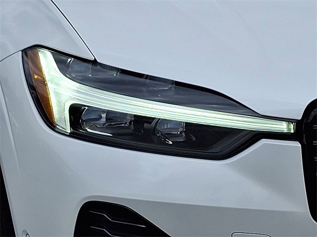 Used 2025 Volvo XC60 B5 Plus w/ Protection Package Premier image 9