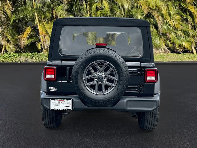 Used 2024 Jeep Wrangler Sport AWD/4WD image 7