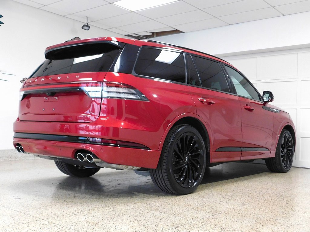 Used 2025 Lincoln Aviator Reserve w/ Equipment Group 201A image 6