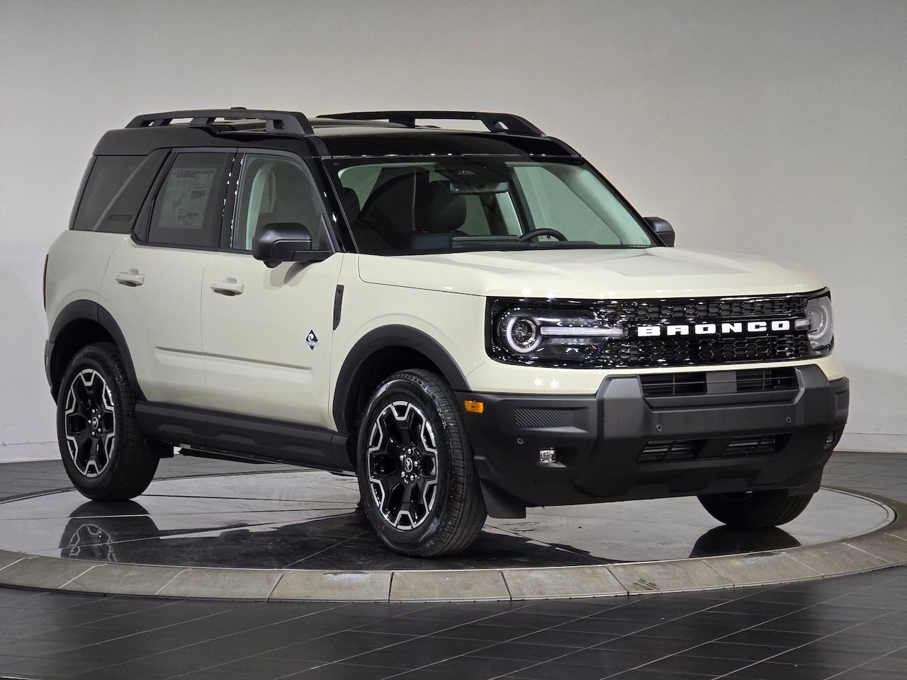 New 2025 Ford Bronco Sport Outer Banks w/ Outer Banks Tech Package+ AWD/4WD video 2