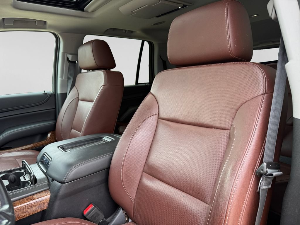Used 2019 Chevrolet Tahoe Premier w/ Premier Plus Edition AWD/4WD image 23