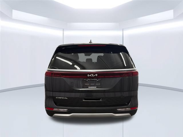 Used 2024 Kia Carnival LX FWD image 6