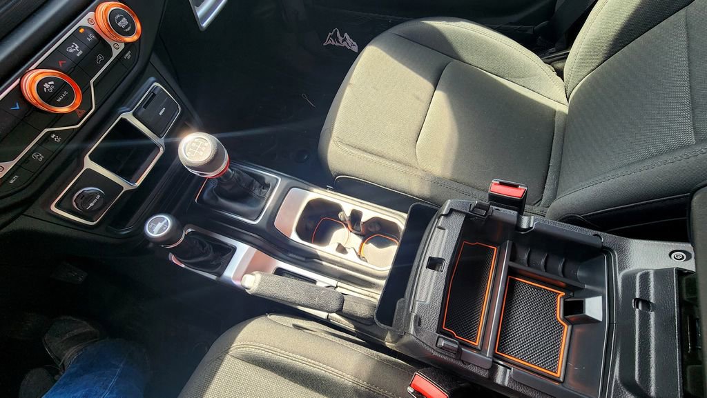 Used 2022 Jeep Gladiator Sport image 23