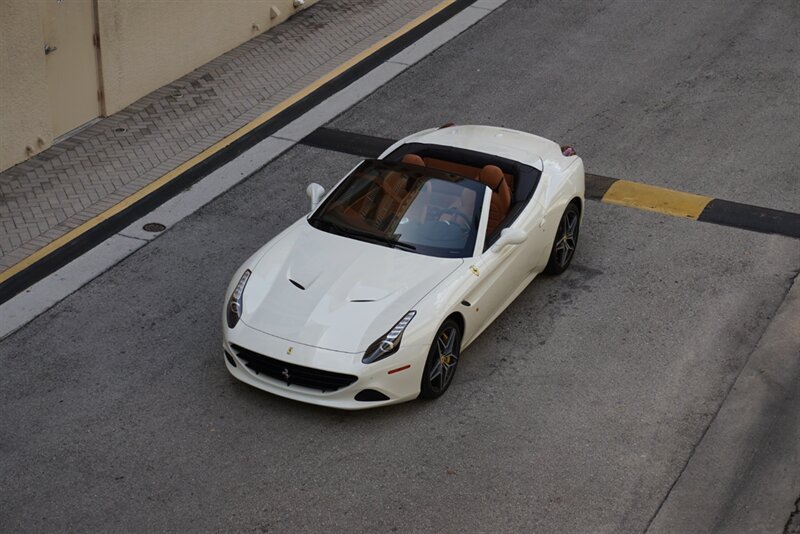 Used 2017 Ferrari California T RWD image 60