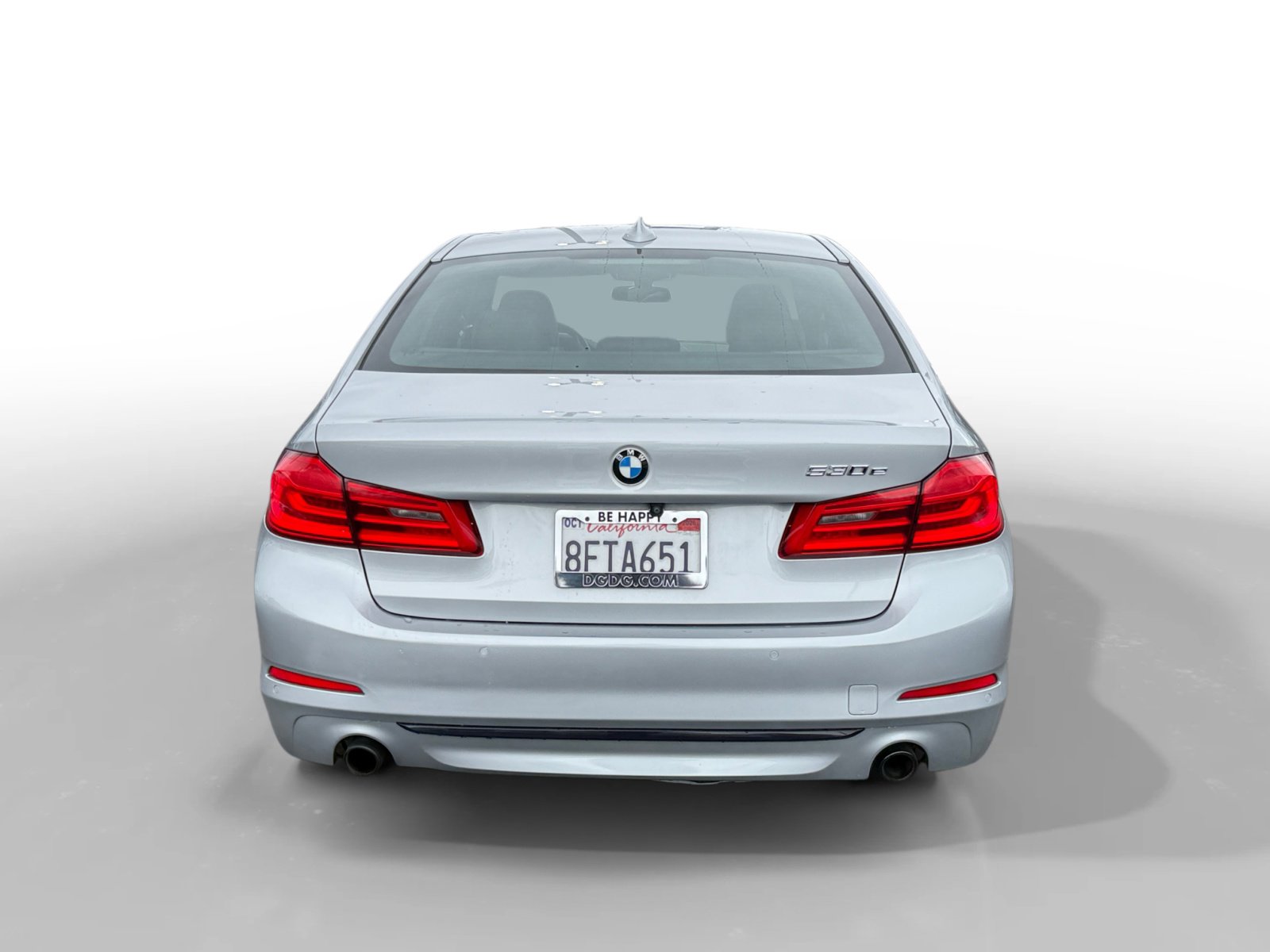 Used 2018 BMW 530e w/ Premium Package 2 image 4